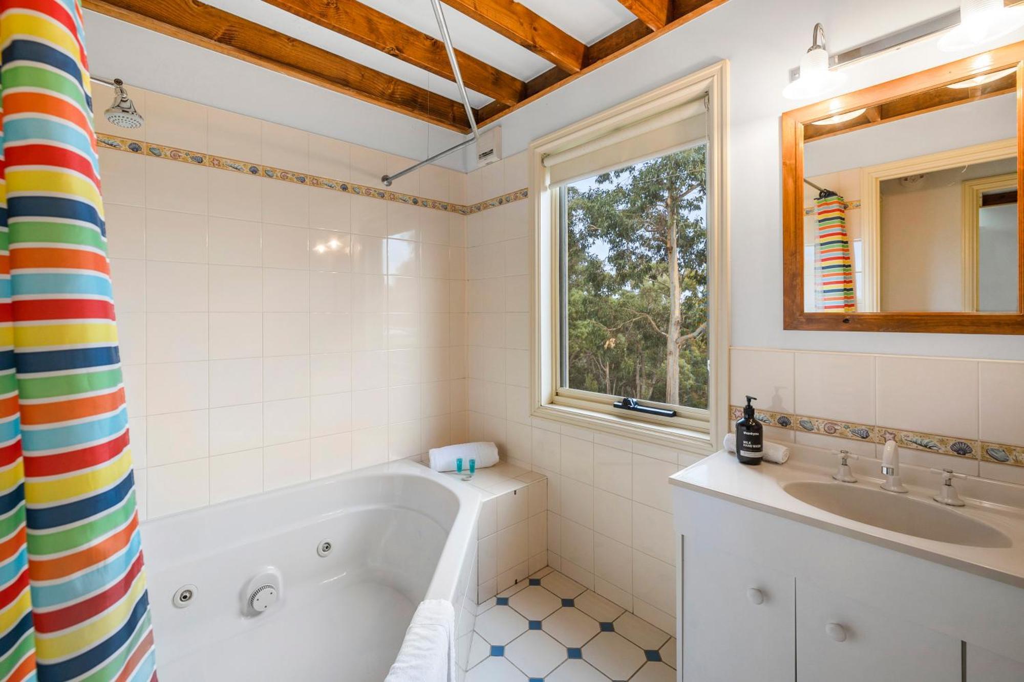 Lorne Bush House Cottages & Eco Retreats Kamer foto